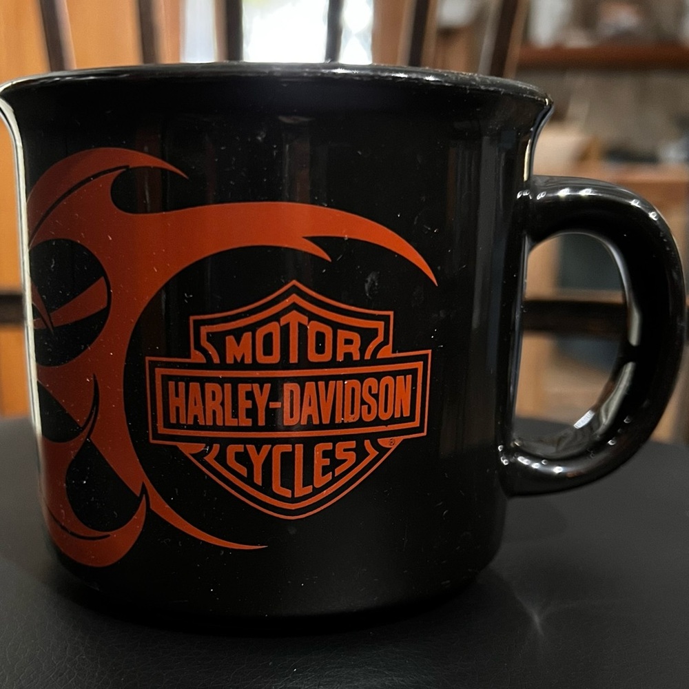Harley-Davidson 2004 coffee cup